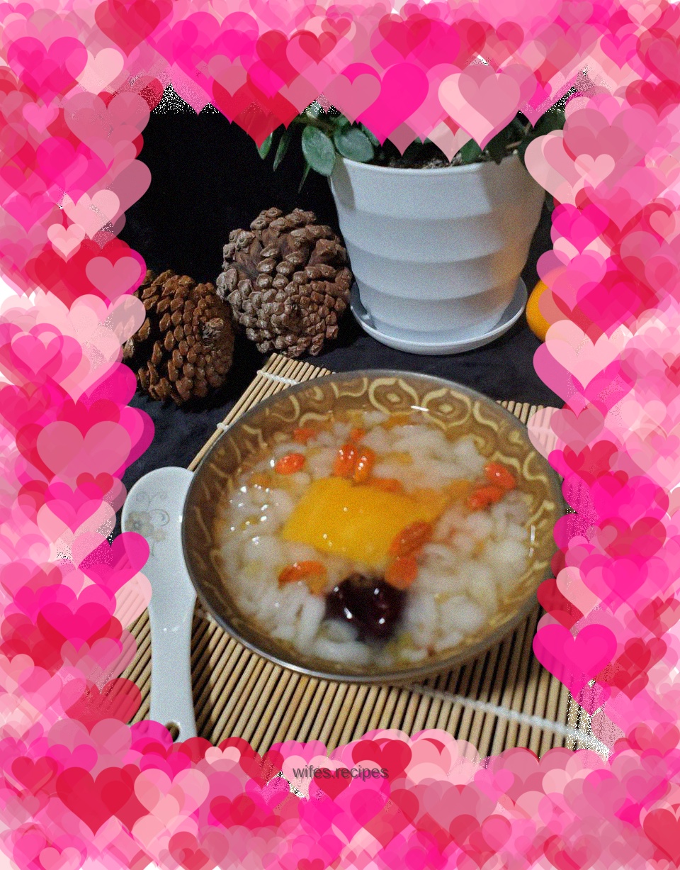 Snow clam stewed with red dates and papaya