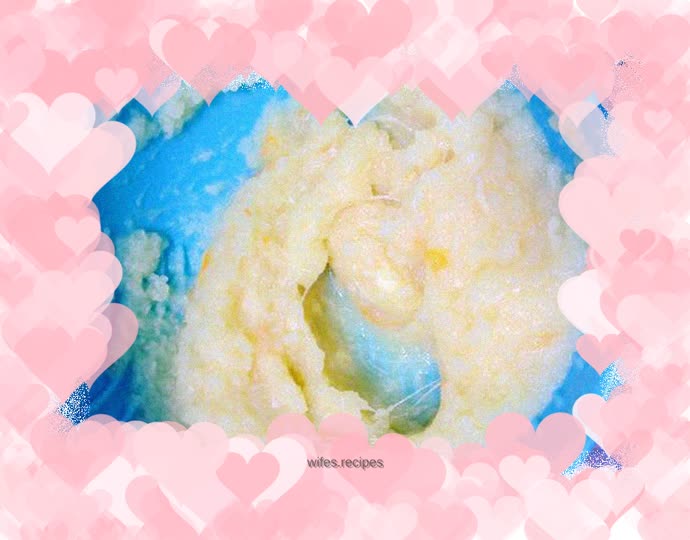 Cheese potato puree baby nutritional food, potato + cheese + red pepper