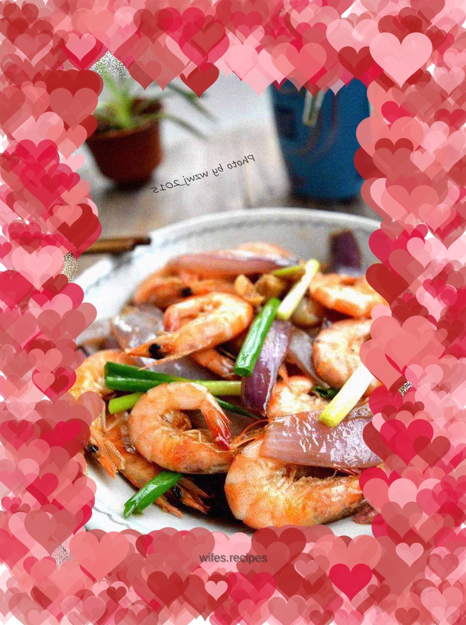 Fried shrimp with onions