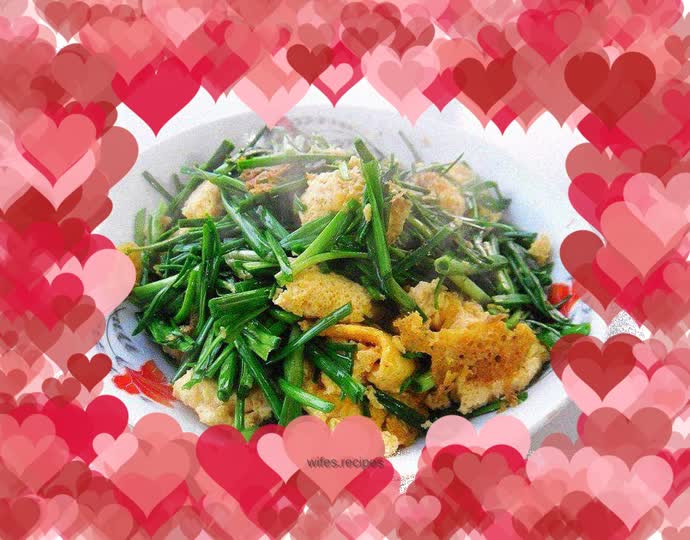 Fried garlic sprouts with eggs