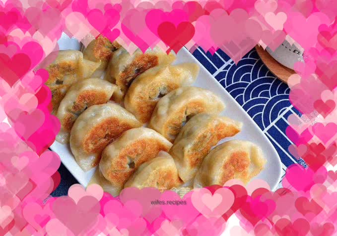 Lazy crispy pan-fried wontons