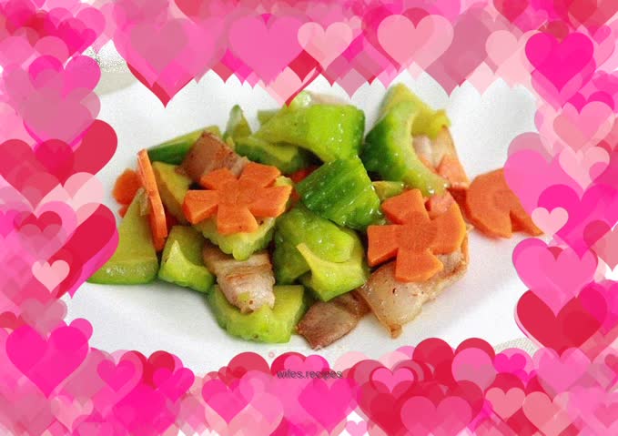 Fried Pork Belly and Bitter Gourd which is refreshing and refreshing in summer