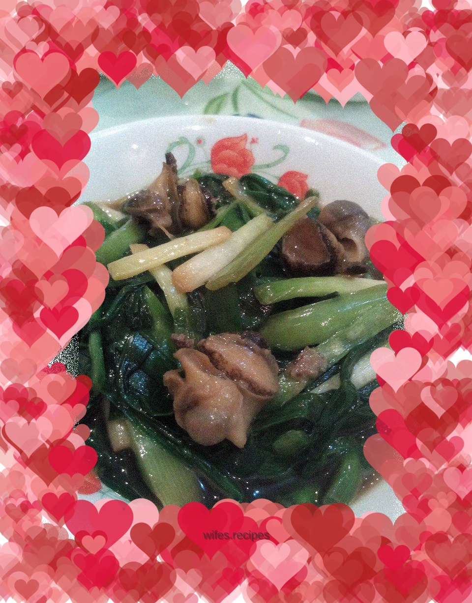 Stir-fried snail meat with leeks