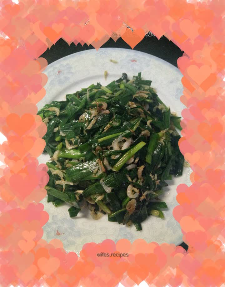 Fried leeks with shrimp skin