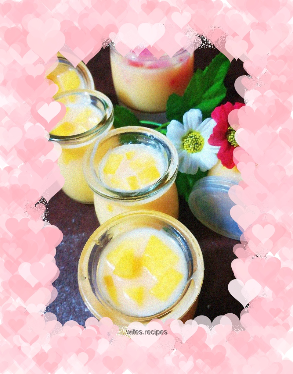 Mango flavored peach pudding