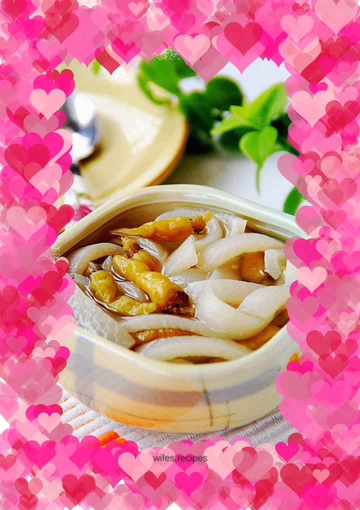 Pickled pepper pork rinds