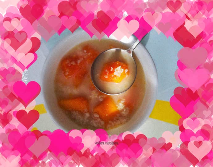 Oatmeal and papaya porridge