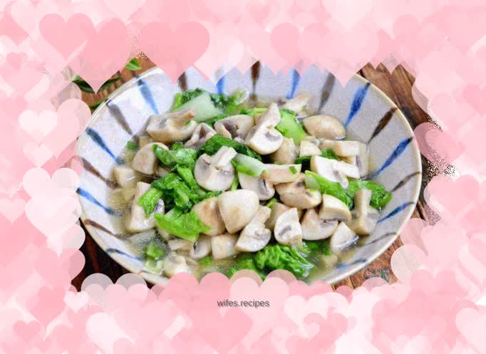 Stir-fried cabbage with mushrooms