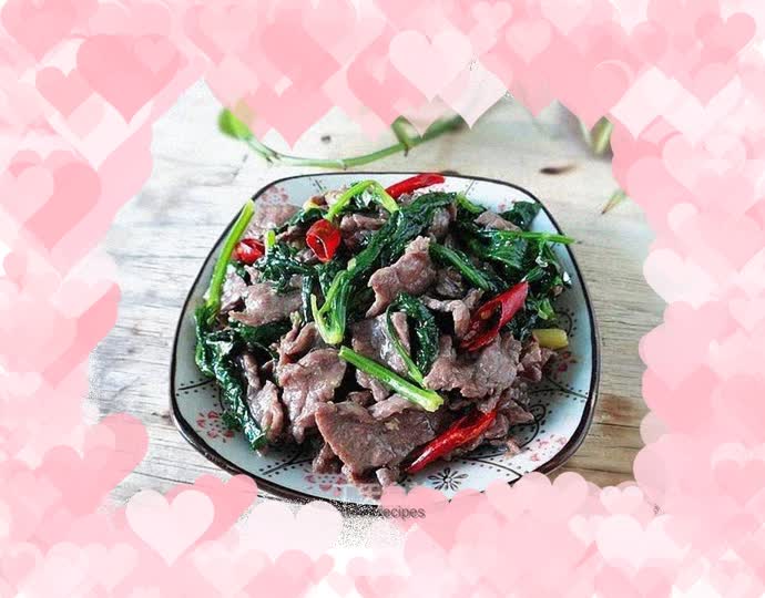Stir-fried beef with celery leaves