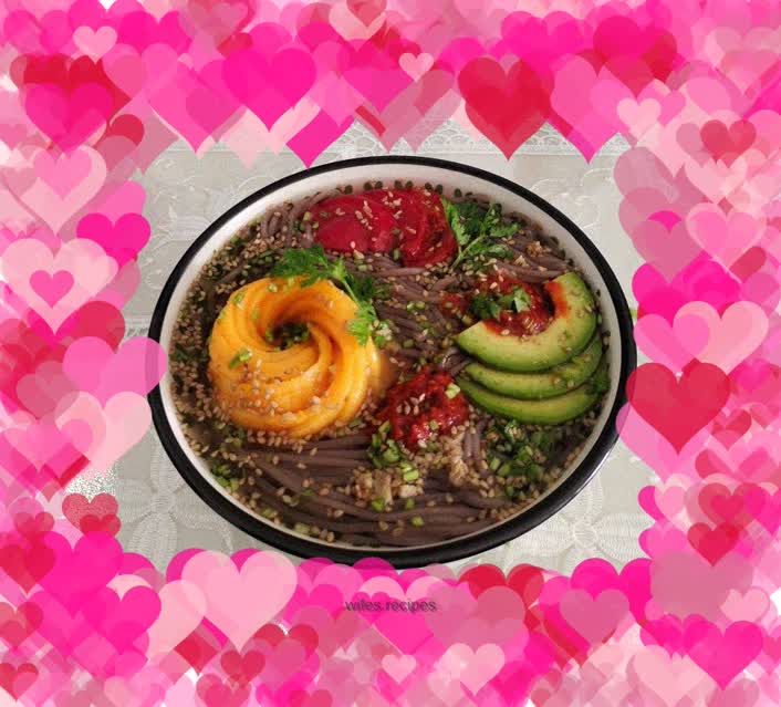 Homemade refreshing cold noodles