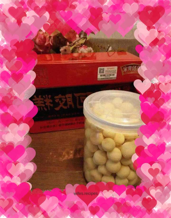 Crispy donkey-hide gelatin steamed buns