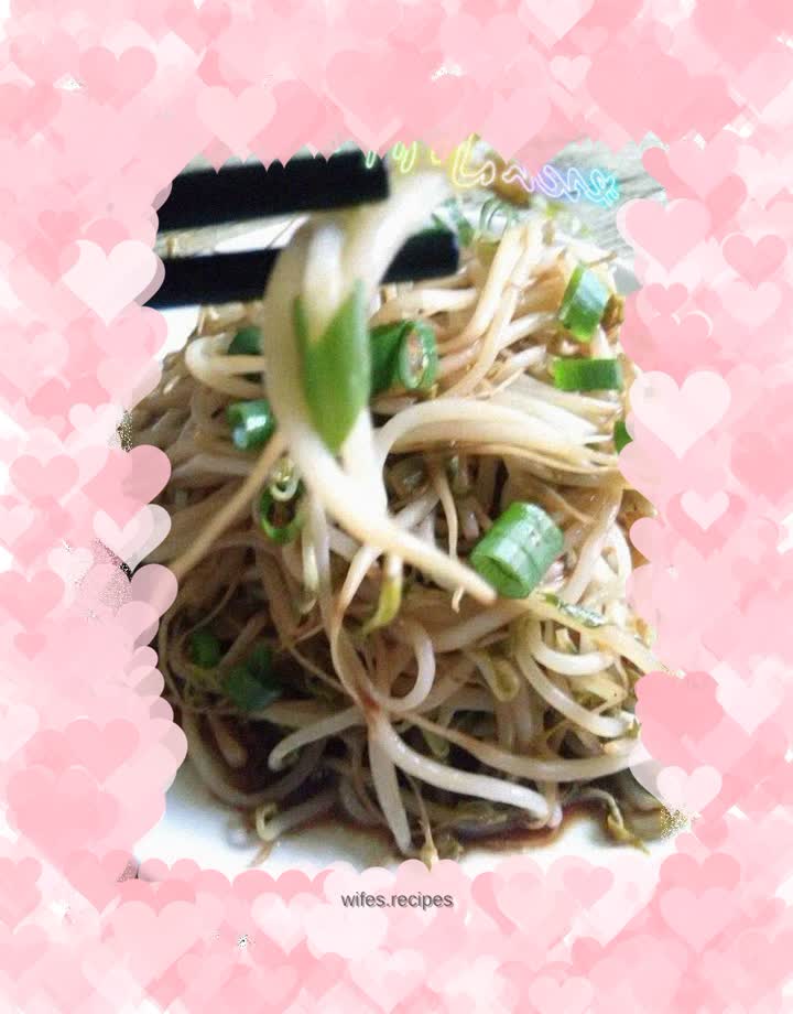 Stir-fried bean sprouts