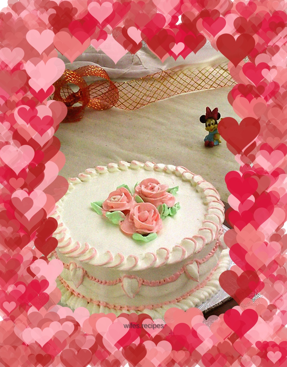 Decorated cake: pink roses