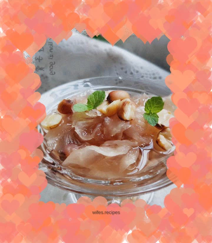 Lotus Seed and Tremella Soup