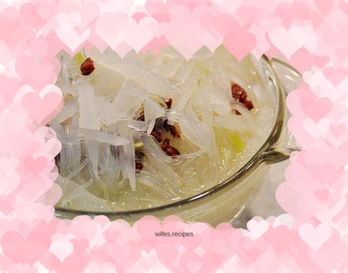 Beef jerky and radish soup