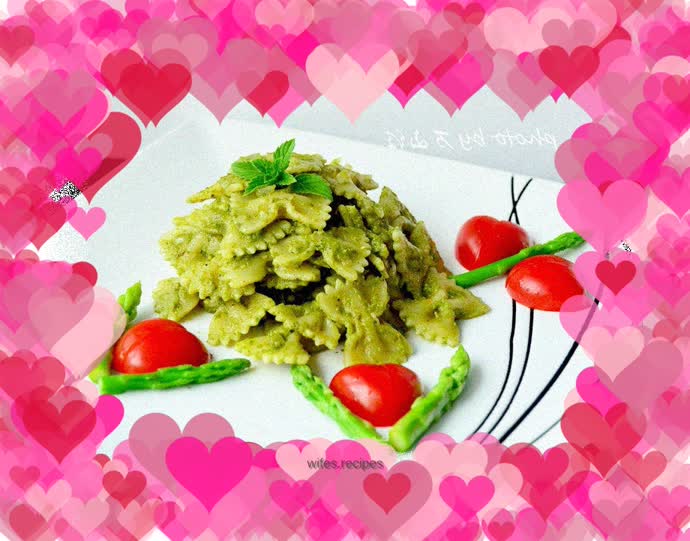 Pasta with pesto sauce