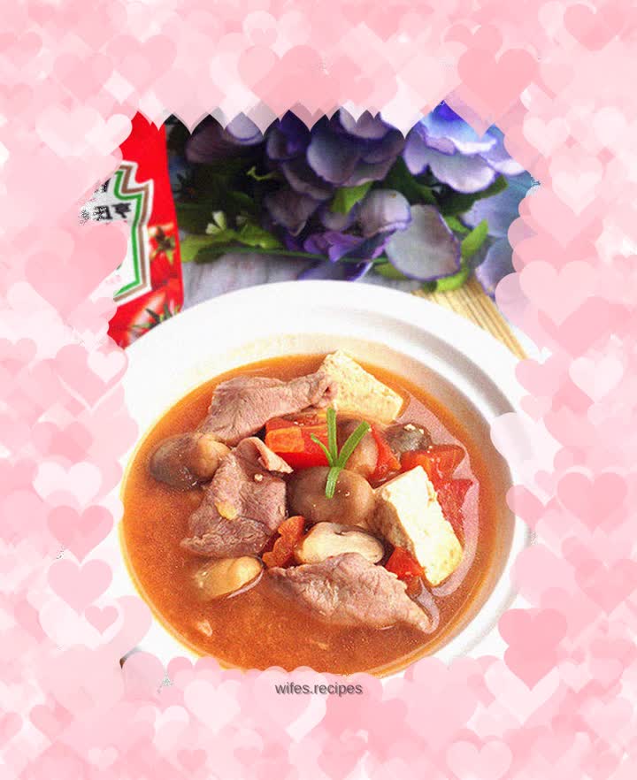 Soup with straw mushroom and tofu