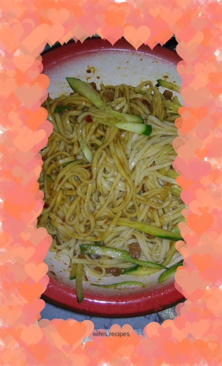 Fried noodles
