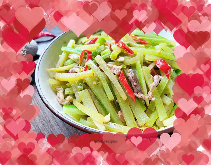 Stir-fried shredded pork with homemade green radish