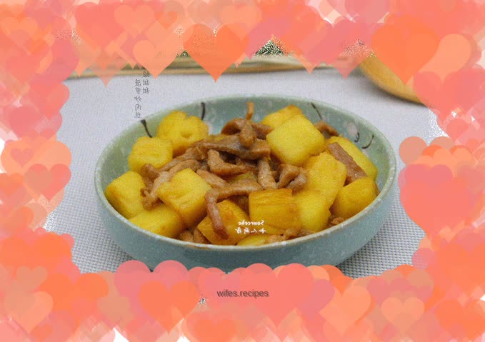 Stir-fried shredded pork with sweet and sour pineapple