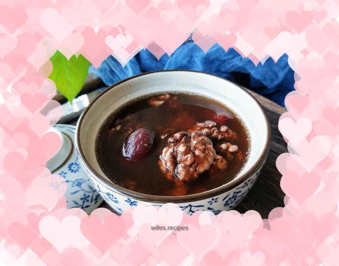 Ganoderma spore powder and walnut kernel soup