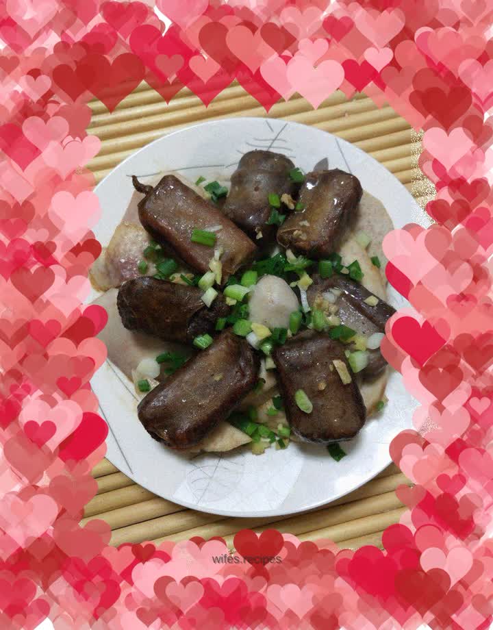 Steamed Taro with Cured Pork Ribs