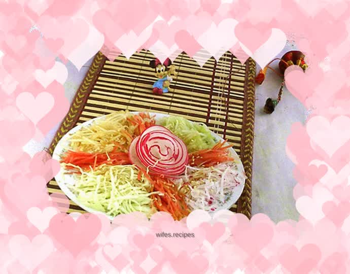 Seasonal vegetable salad