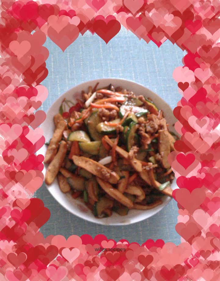 Stir-fried minced meat with three colors