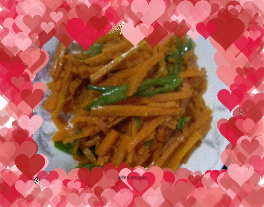 Stir-fried shredded pumpkin with chili pepper