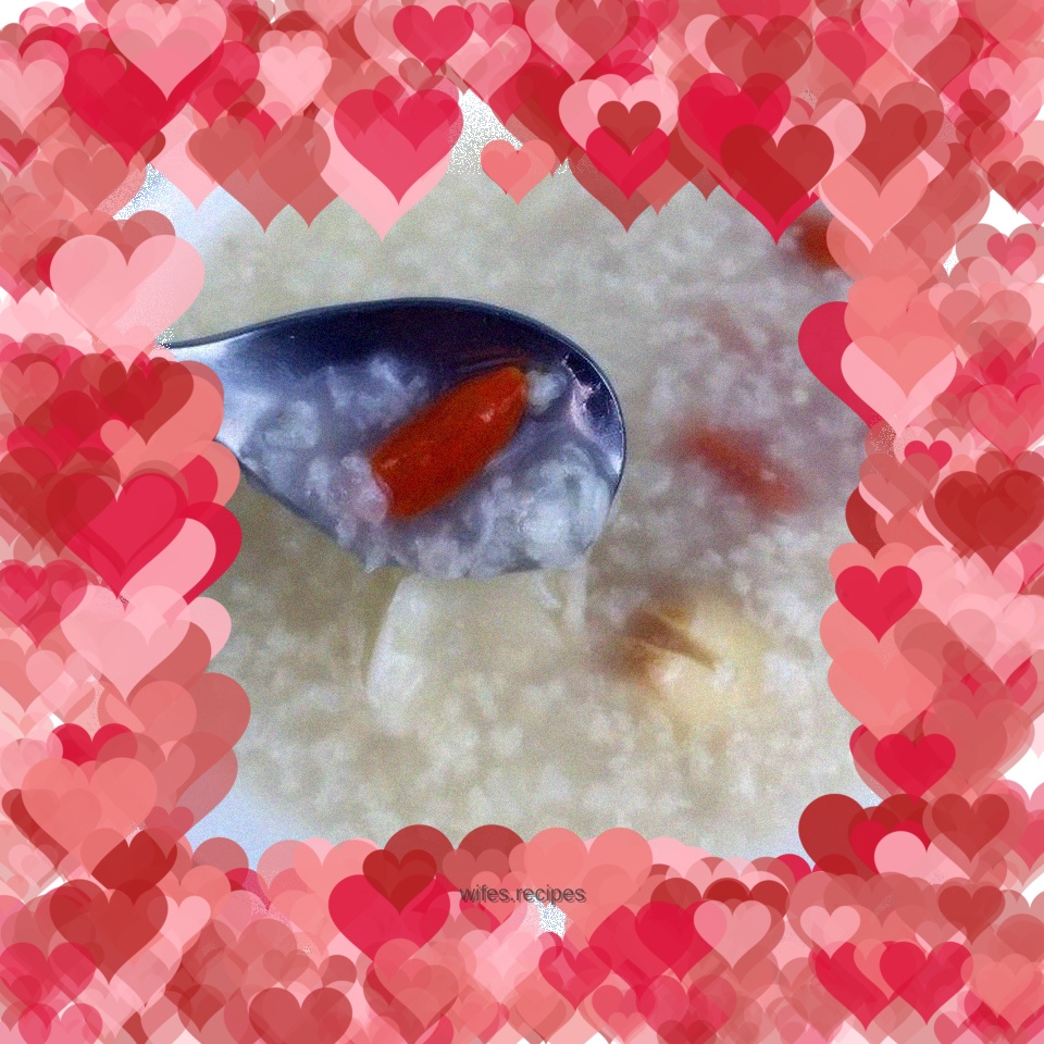 Lotus seed lily glutinous rice porridge