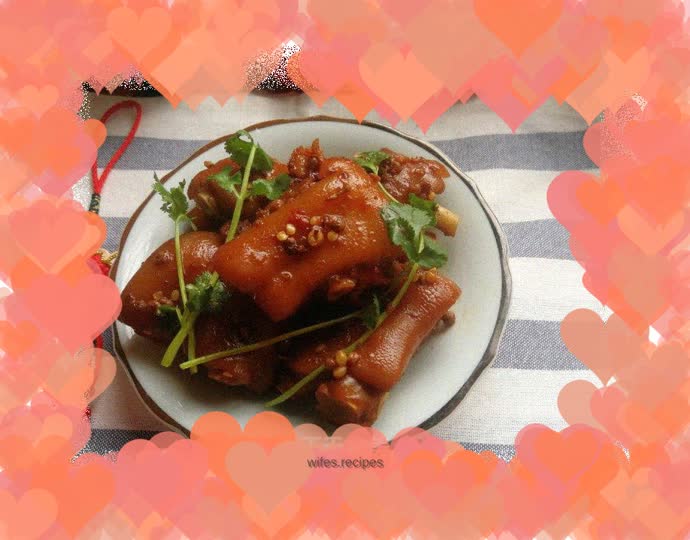 Spicy Braised Pork Trotters