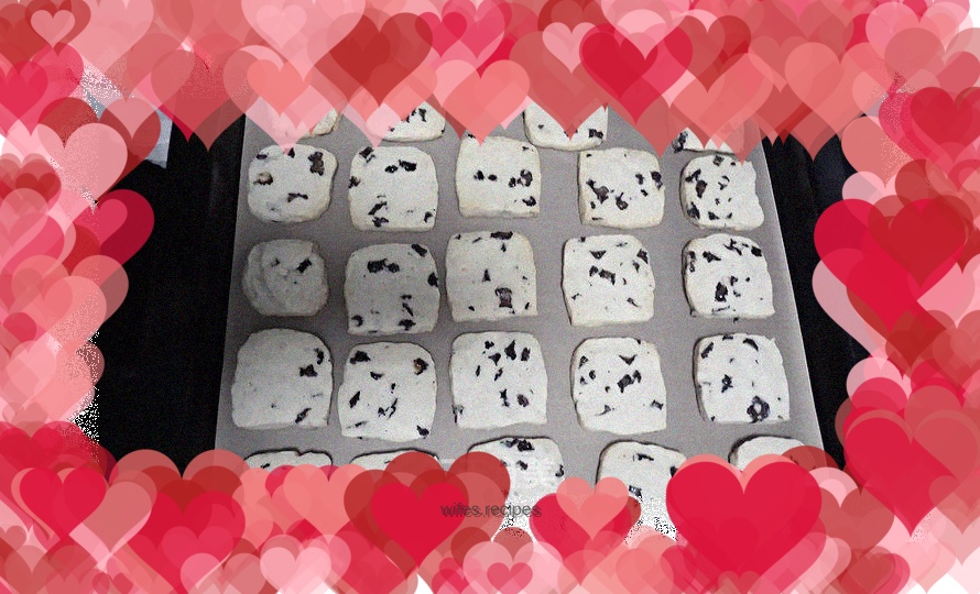 Wine-flavored cranberry cookies