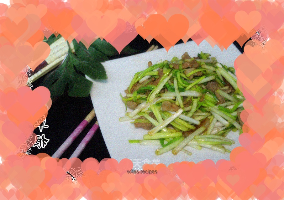 Home-style stir-fried pork with garlic sprouts