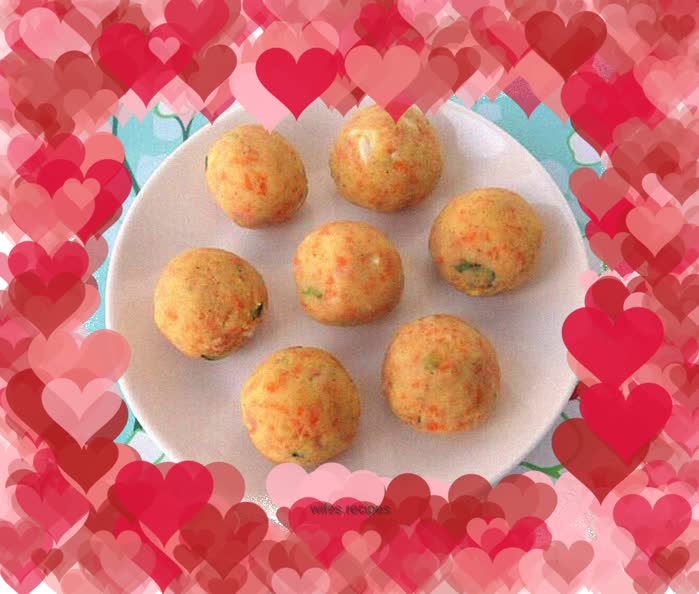 Chicken Gravy and Mustard Mashed Potatoes