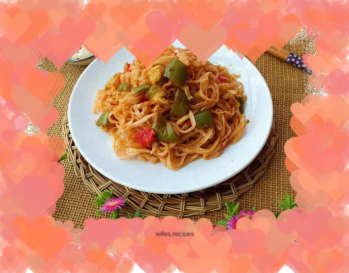 Homemade steamed noodles