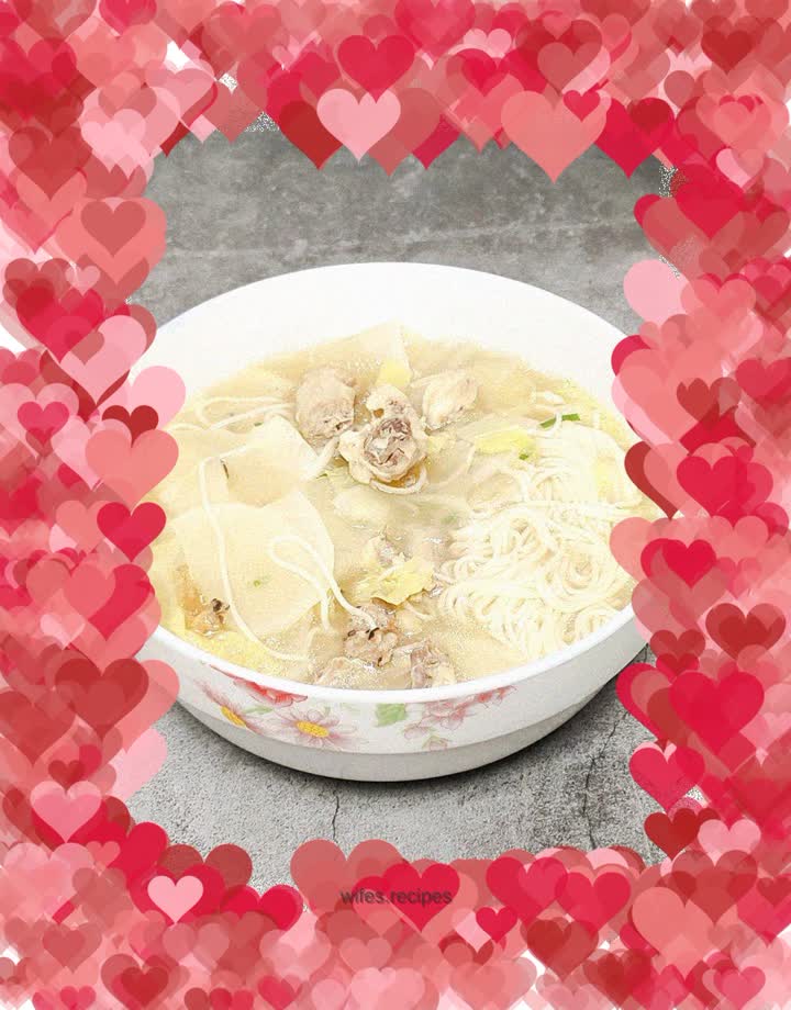 A bowl of heart-warming, delicious chicken soup radish noodles, a simple breakfast!