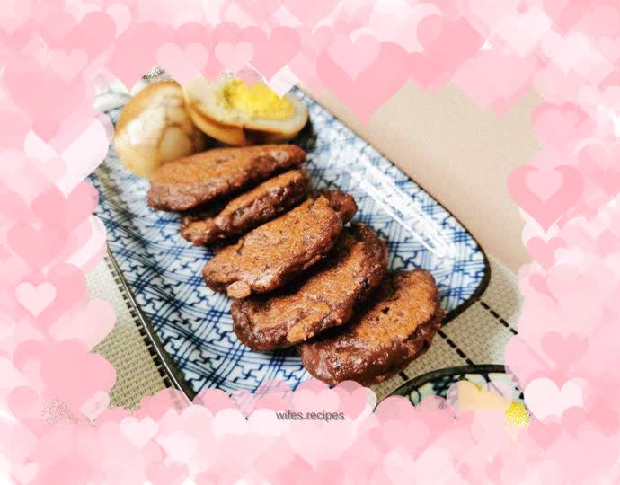 Delicious sweet red bean glutinous rice cake