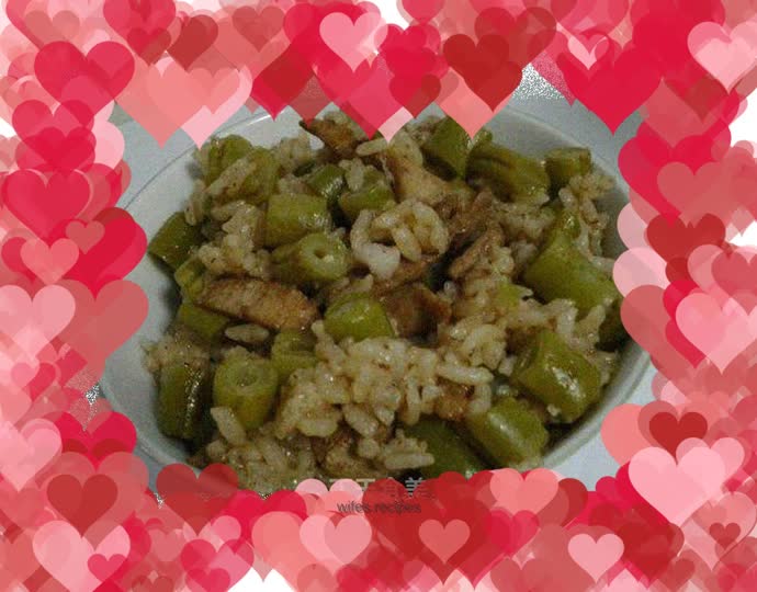 Steamed rice with green beans