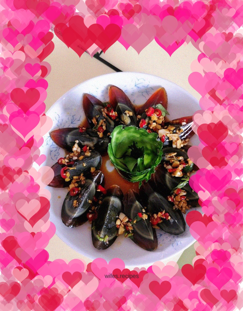 Preserved Eggs with Sauce