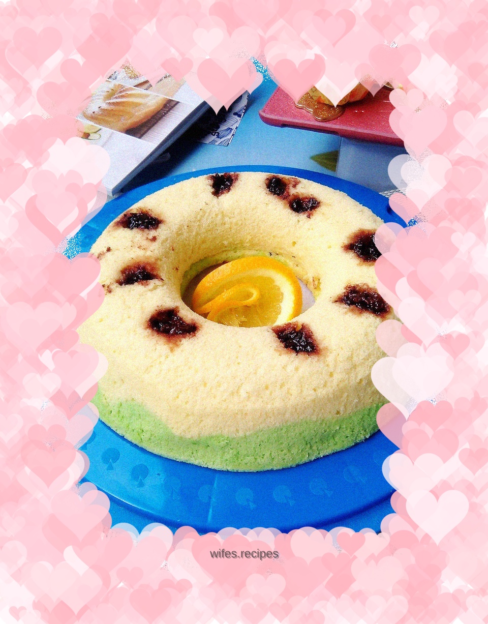 Colorful two-color yogurt cake