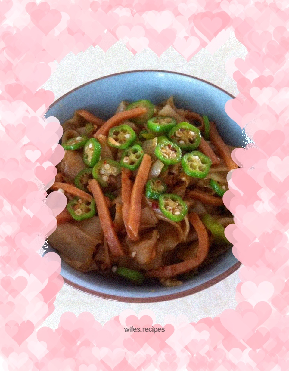 Fried rice noodles with shredded okra and ham