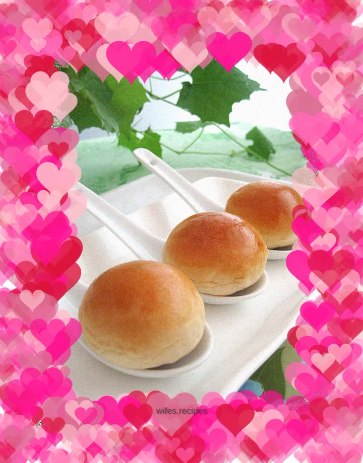 Red bean paste bread dumplings