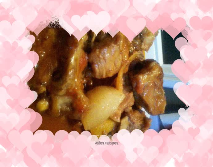 Pork Ribs and Yams Stewed in Tomato Sauce