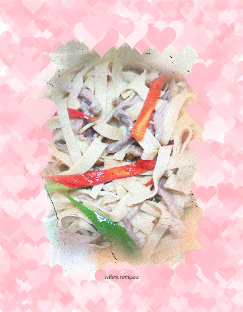 Fried Shredded Pork with Thousands of Green Peppers