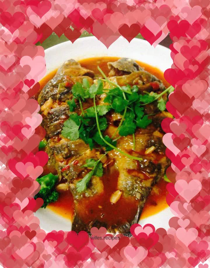 Braised crucian carp