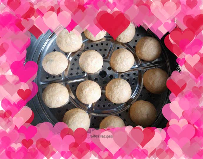 Pumpkin steamed buns