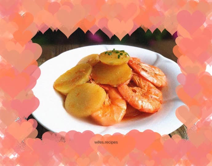 Fried shrimp with potatoes