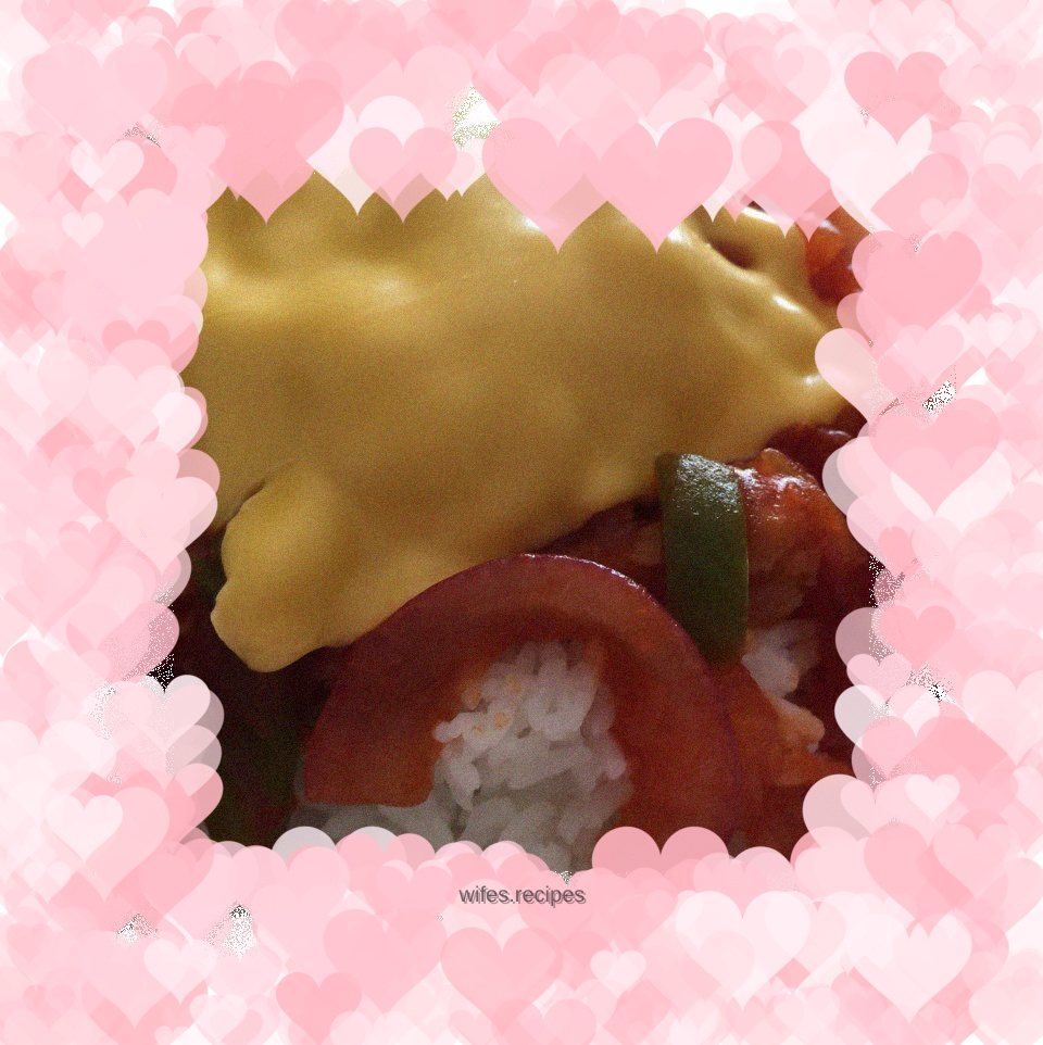 Baked rice with cheese and meat sauce