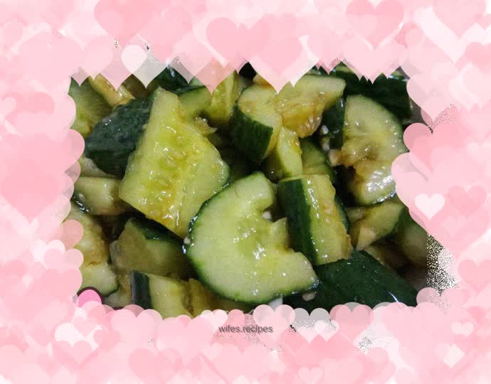 Sour garlic minced cucumber