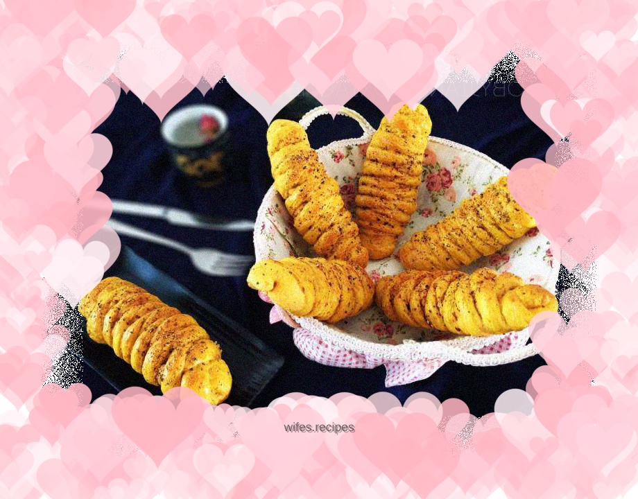 Black Pepper Sausage Bread